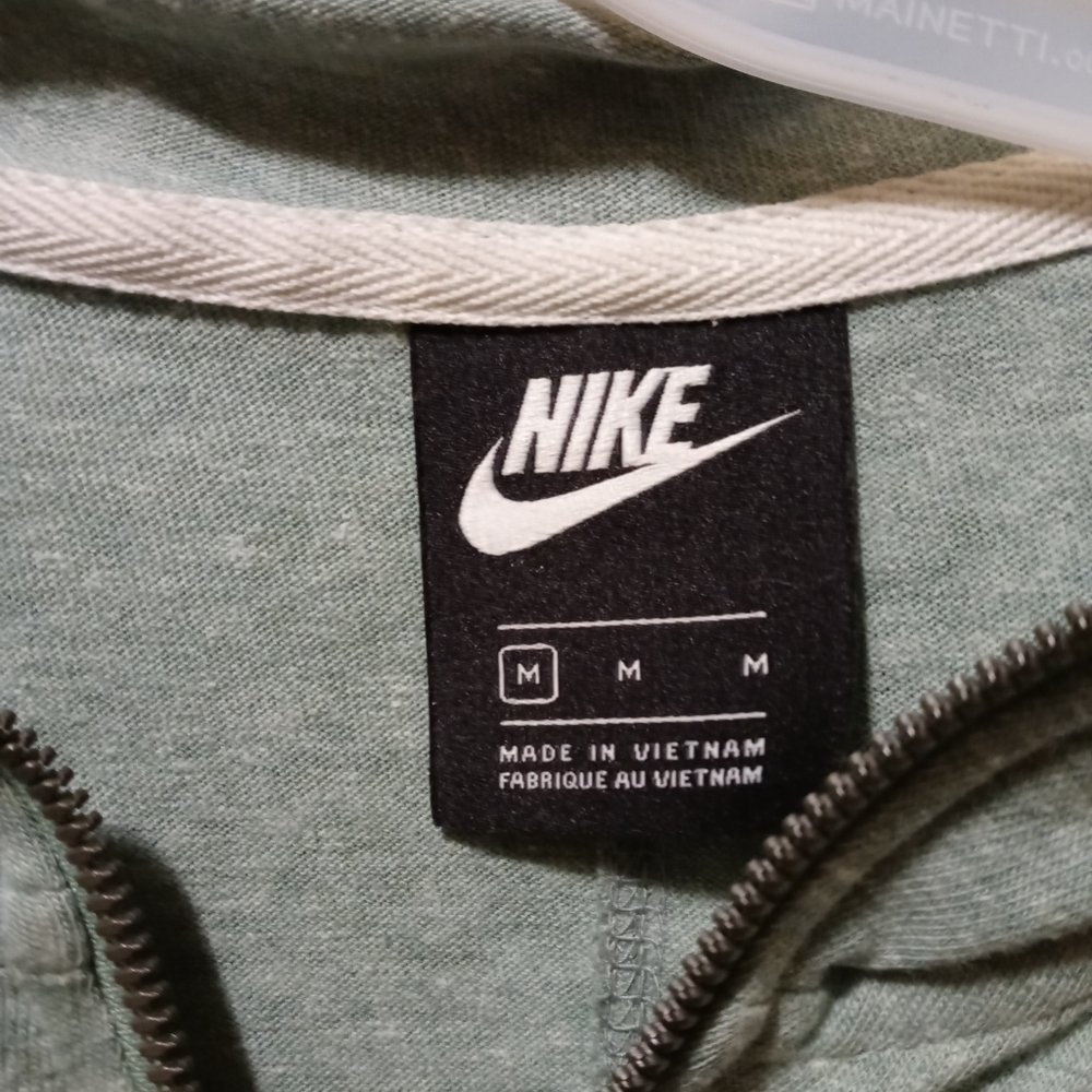 Nike bundle - Picture 3 of 3